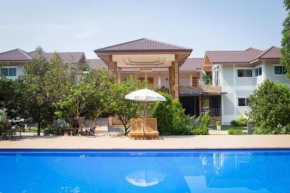 Hotels in Hin Tung